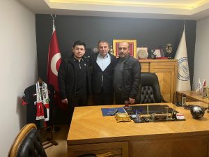 Teşekkür Ziyaretleri Sürüyor: Özdemir’den Esnafla Yakın Temas